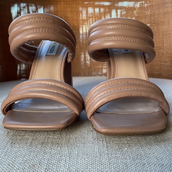 Steve Madden Tahani Block Heels - Picture 7 of 8